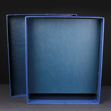 Medium Tablet Box and Portrait Platform