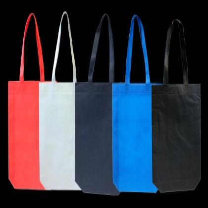 Friendlyy Tote Bag
