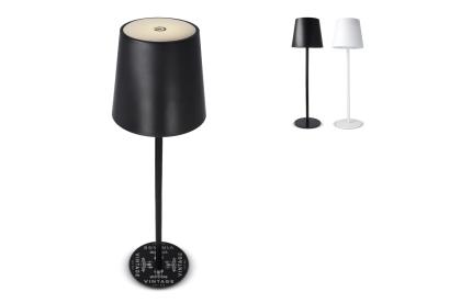 Metal table lamp