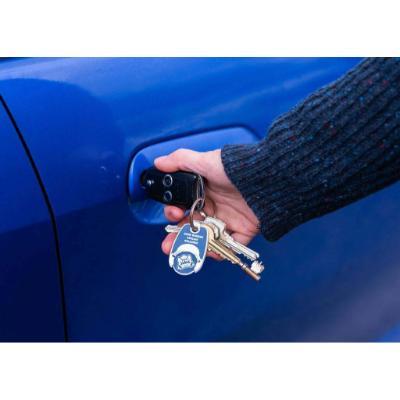 Recycled Pop Coin Trolley Keyring - Image 4