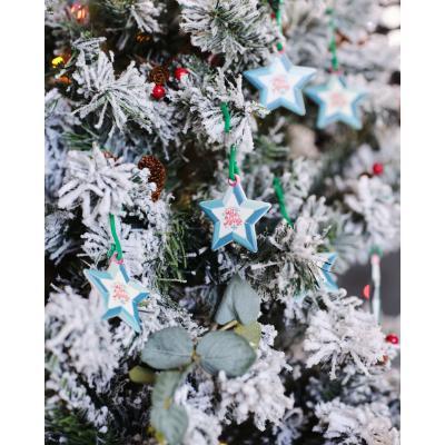 Recycled Christmas dECOration Star - Image 3